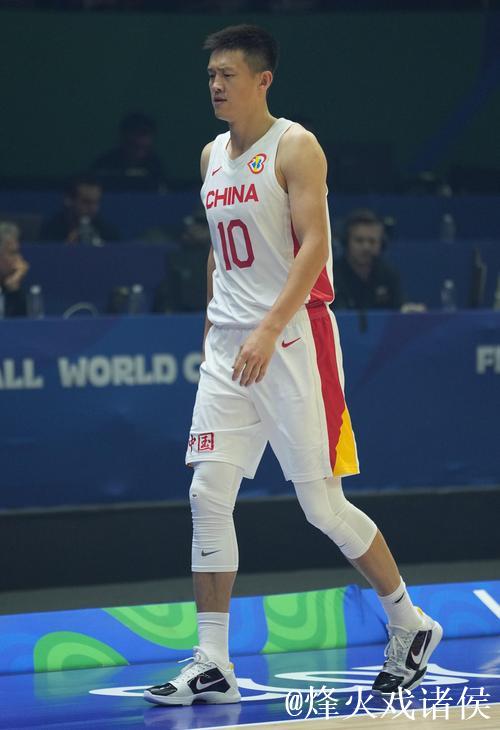 又一位少帅！周鹏出任深圳男篮主教练兼球员