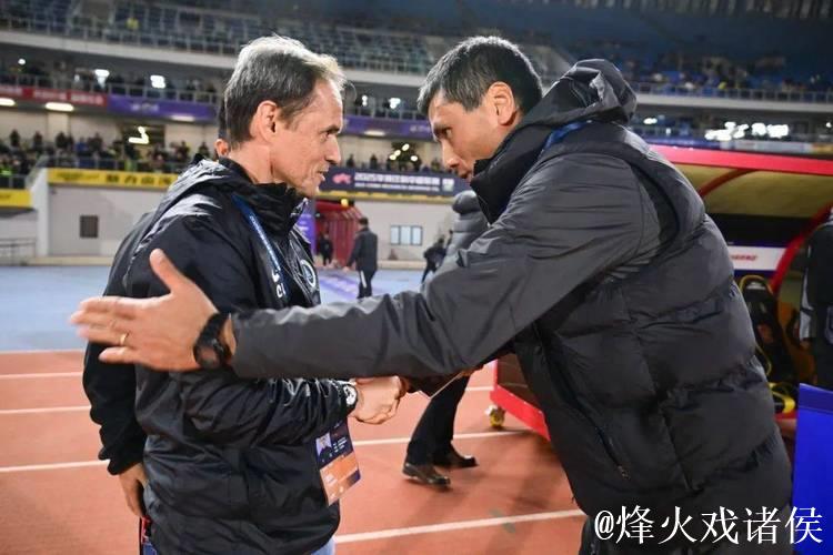 深圳新鹏城连续两场零封 主教练拉坦齐奥很满意 深圳新鹏城连续两场零封 主教练拉坦齐奥很满意