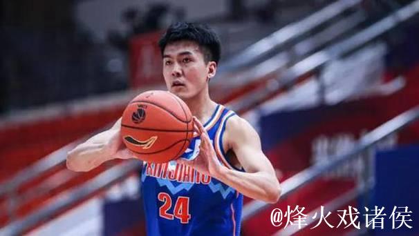 原新疆队后卫黄荣奇加盟广东男篮 1年C类合同