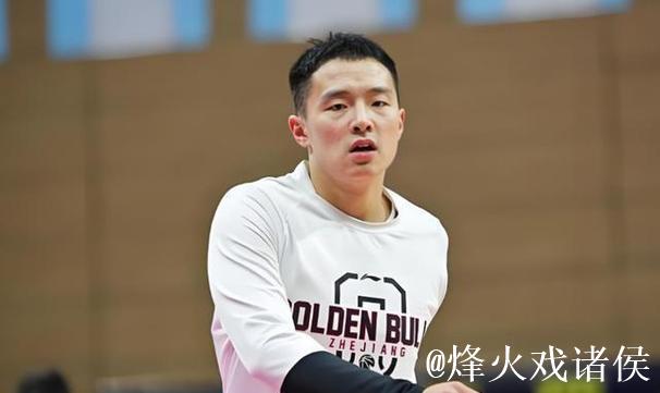 王奕博在体测中跟腱受伤 预计伤停一个月 王奕博在体测中跟腱受伤 预计伤停一个月