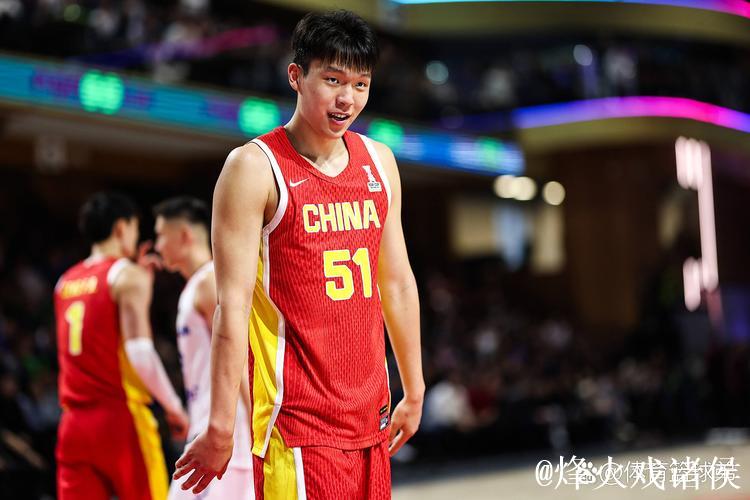 杨瀚森当选最佳防守球员 吴前成为最佳第六人