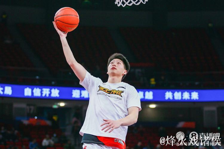 CBA夏联-刘家昕17分青岛击败江苏 刘泽希10+10 CBA夏联-刘家昕17分青岛击败江苏 刘泽希10+10